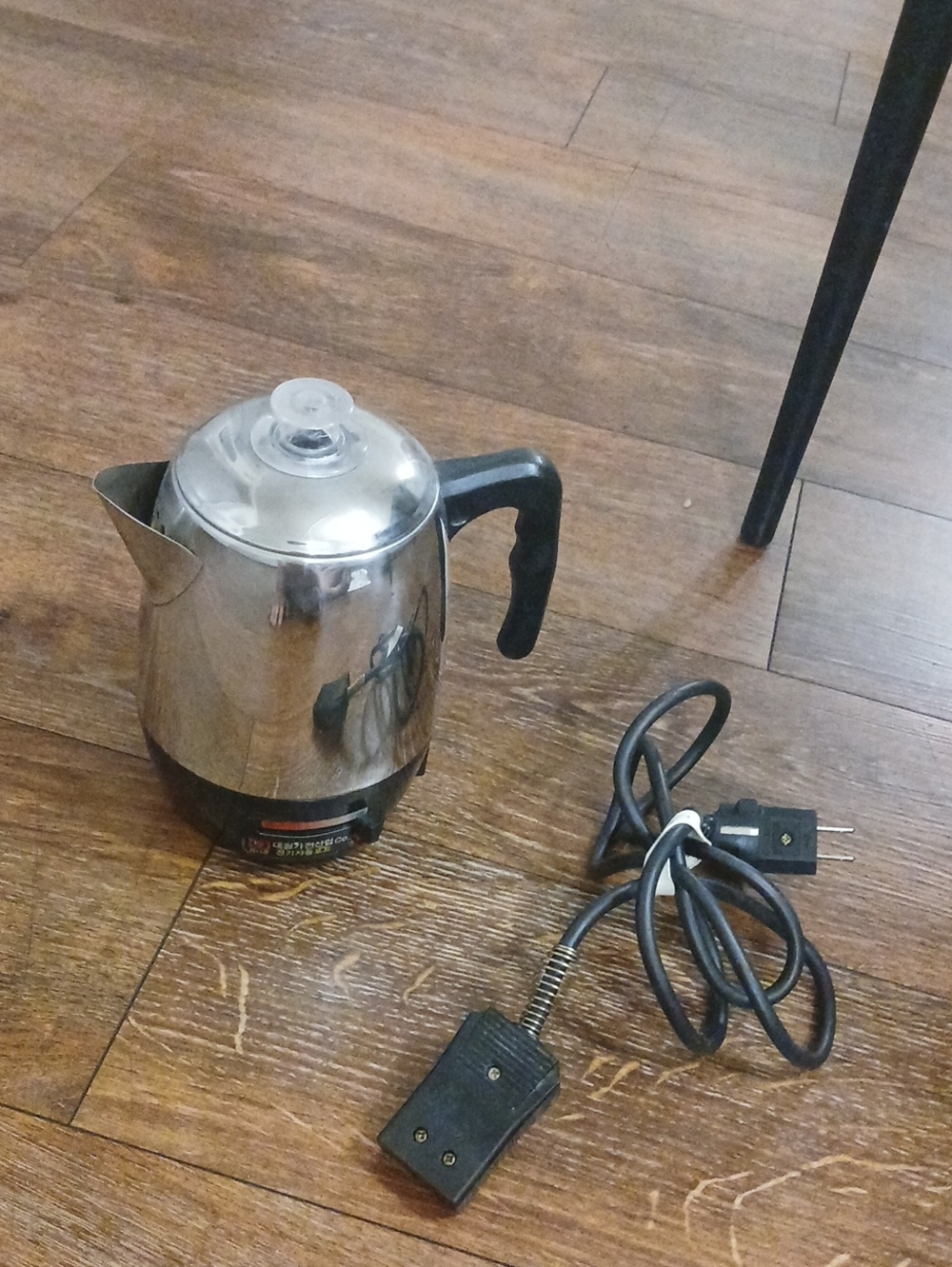 Stainless Steel Electric Kettle with Black Handle - Portable Beverage Heater